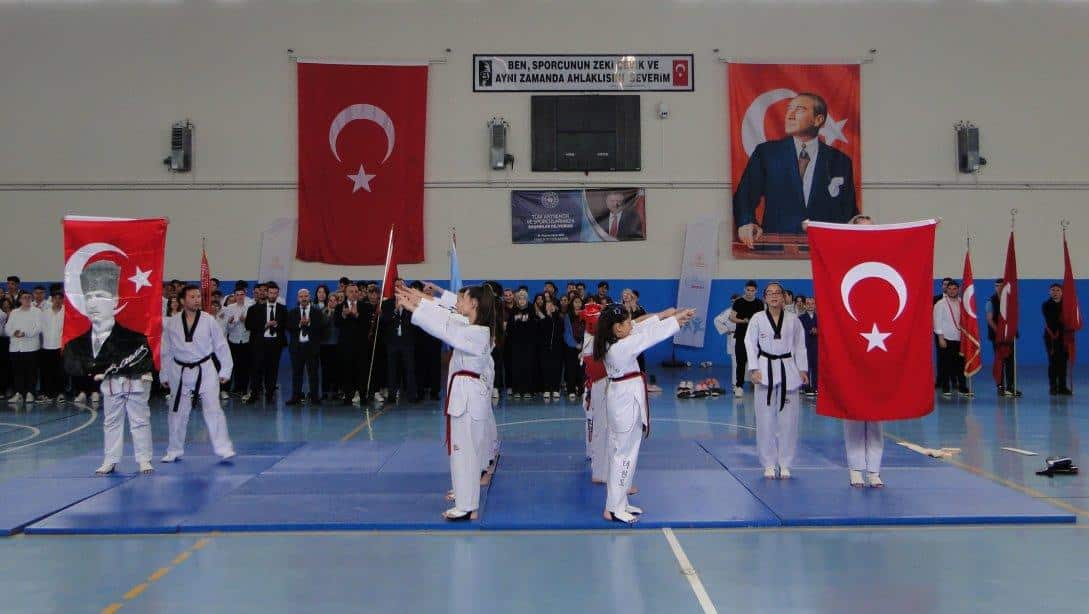 İlçemizde 19 Mayıs Atatürk'ü Anma, Gençlik ve Spor Bayramı'nın 105. Yıl Dönümü Coşkuyla Kutlandı